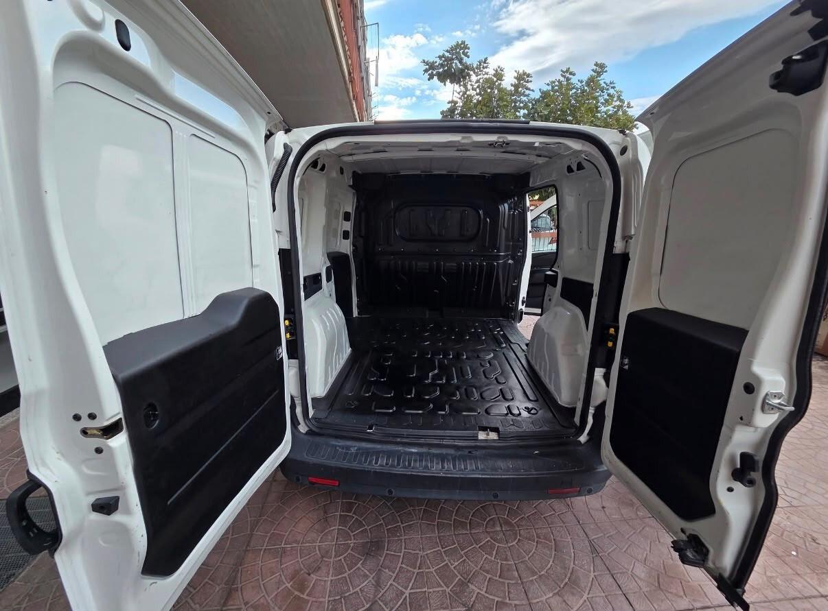 Opel Combo 1.6 CDTI 105CV PC-TN Van Blitz (750kg) E6