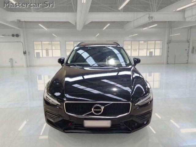 VOLVO V60 V60 2.0 b3 Momentum N1 auto 7m - GH345PR