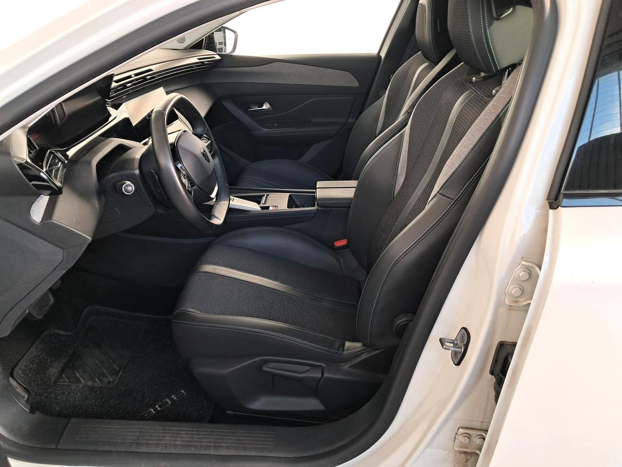 Peugeot 308 BlueHDi 130 S&S EAT8 SW Allure