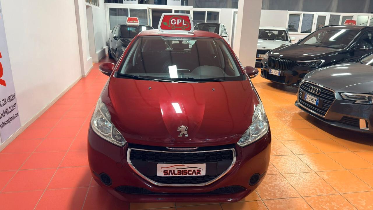 Peugeot 208 1.2 VTi 82 CV 5 porte Allure