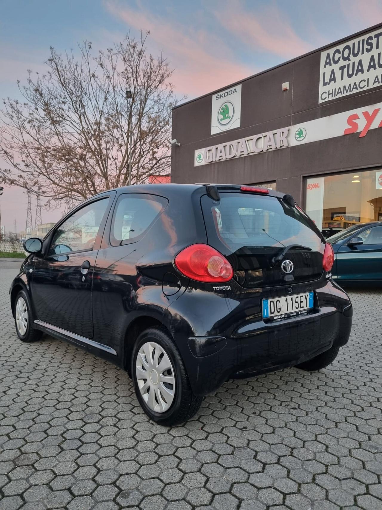 Toyota Aygo 1.0 12V VVT-i 3 porte Sol