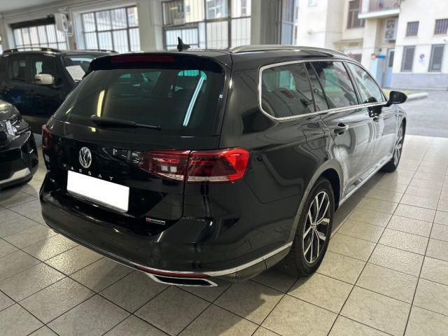 VOLKSWAGEN Passat Variant 2.0 TDI SCR 190 CV 4MOTION DSG Executive BMT