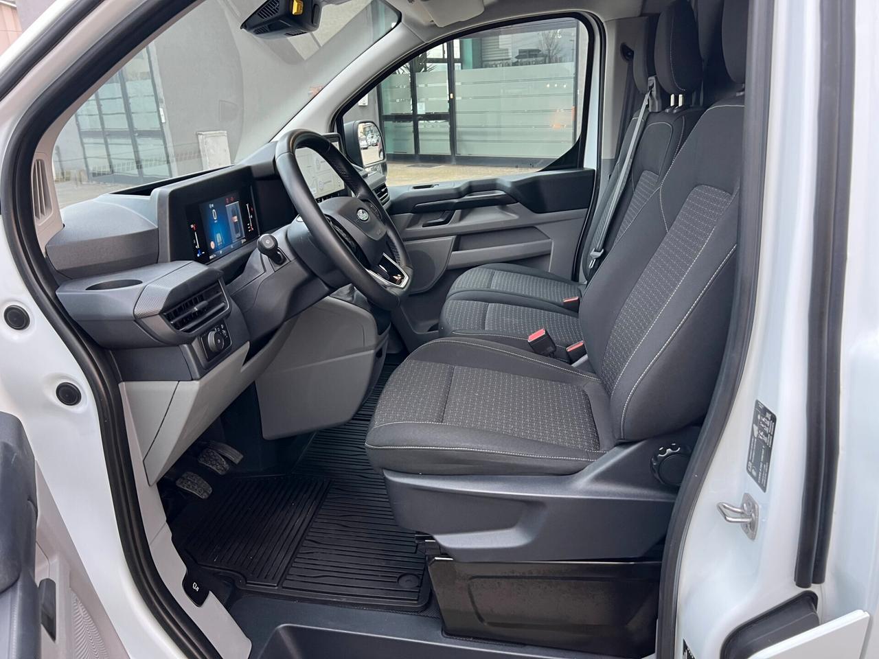 FORD TRANSIT CUSTOM PASSO LUNGO / UNICO PROPRIETARIO