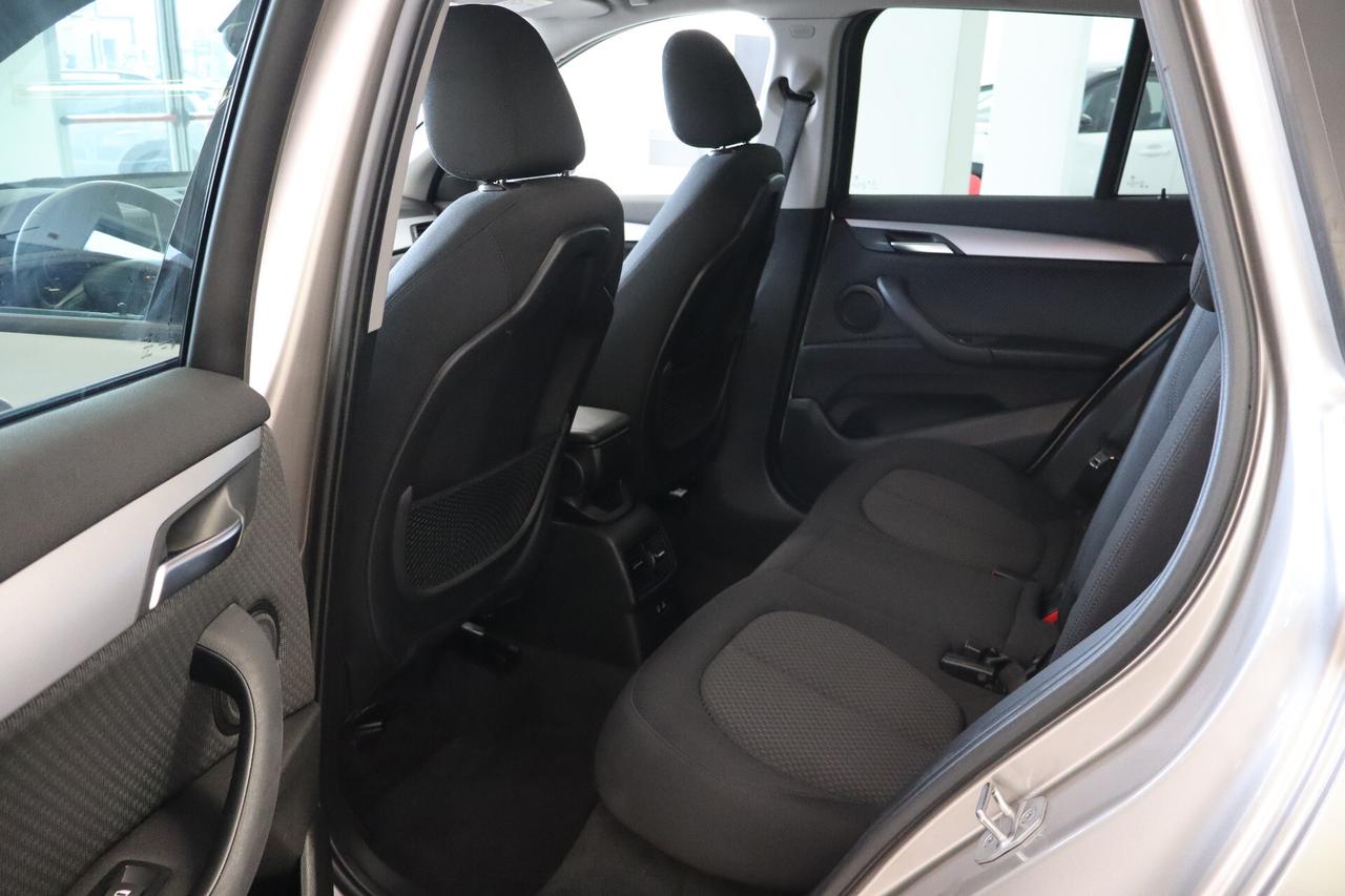 BMW X1 SDRIVE 18d sDrive18D BUSINESS ADVANTAGE STEPTRONIC