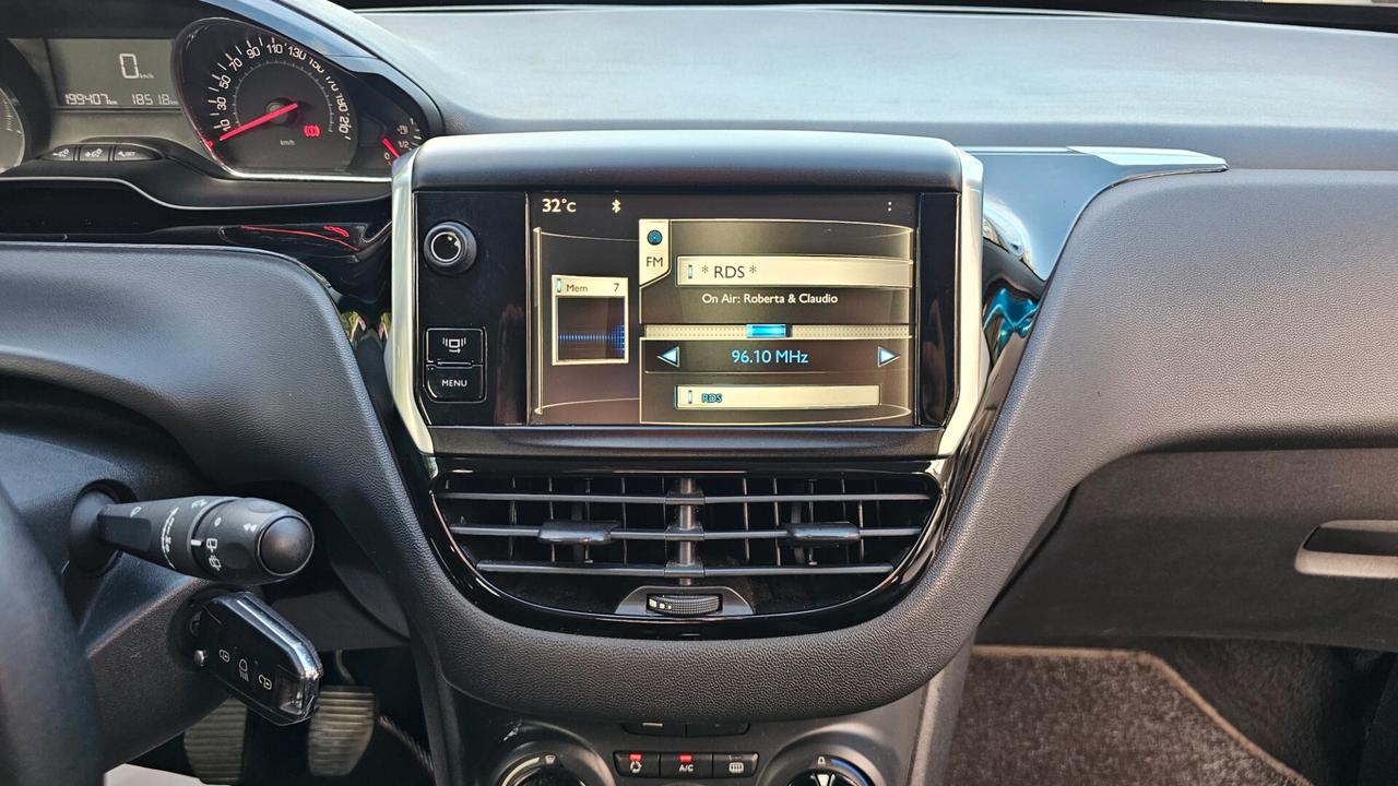 Peugeot 208 1.2 VTi 82 CV 5 porte Allure