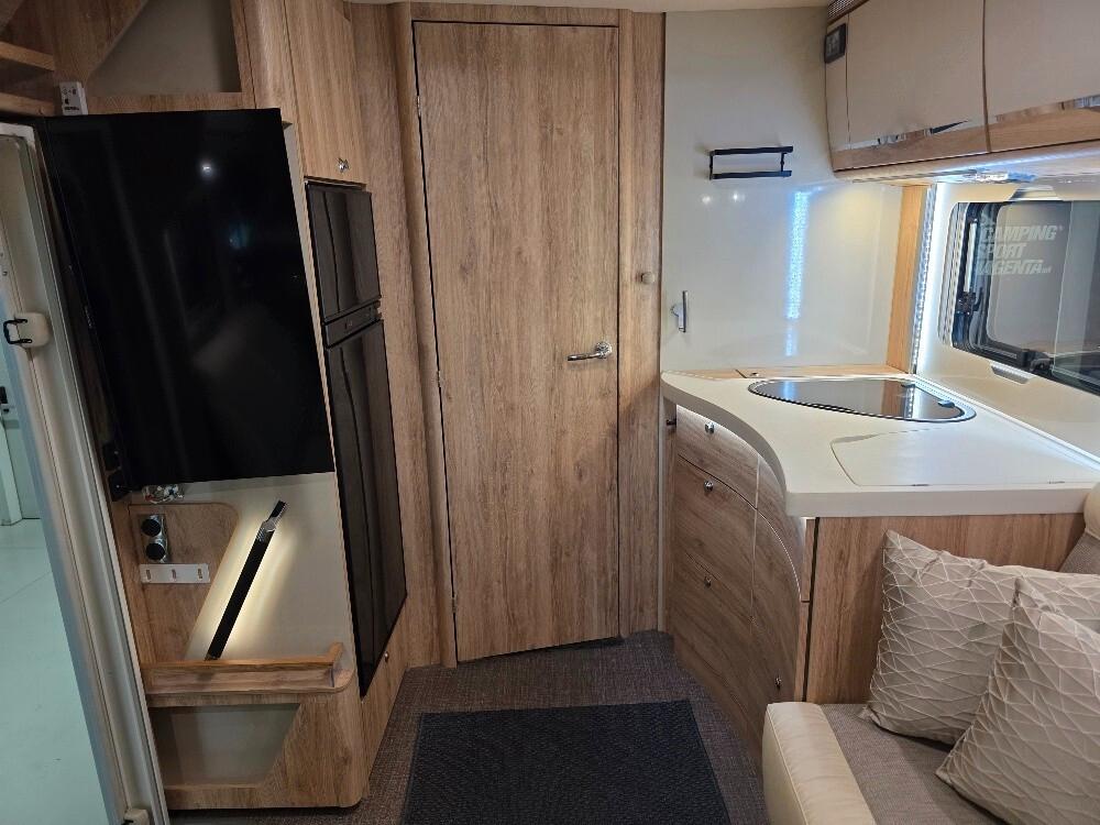 CAMPER EURAMOBIL INTEGRA LINE 695 LF