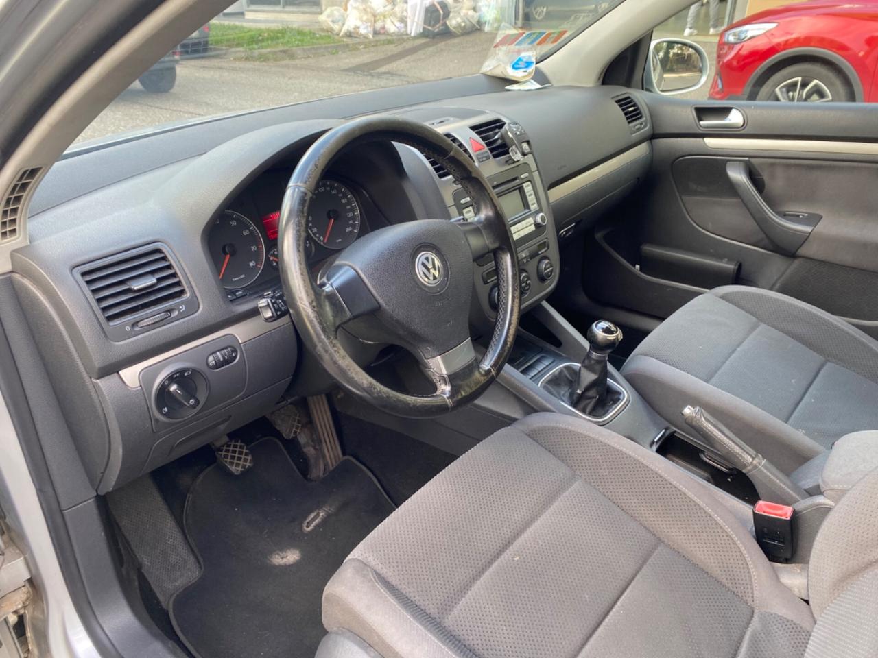 Volkswagen Golf 1.6 5p. Frizione da fare