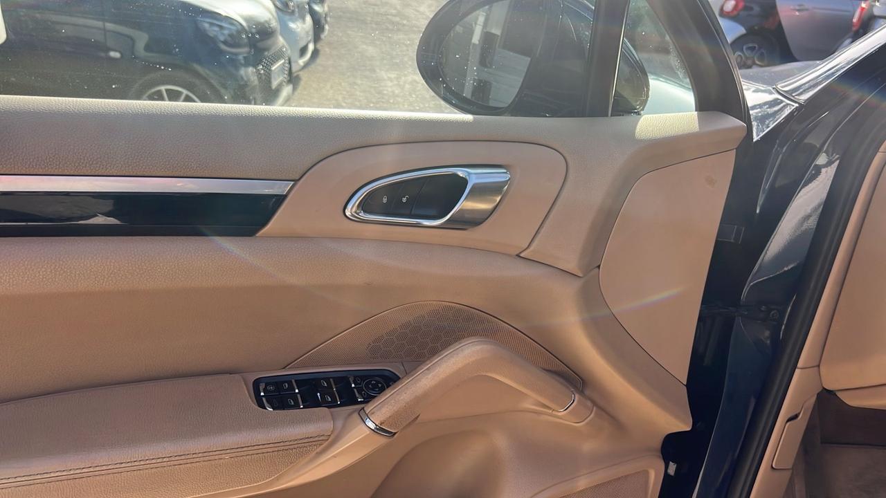 Porsche Cayenne 3.0