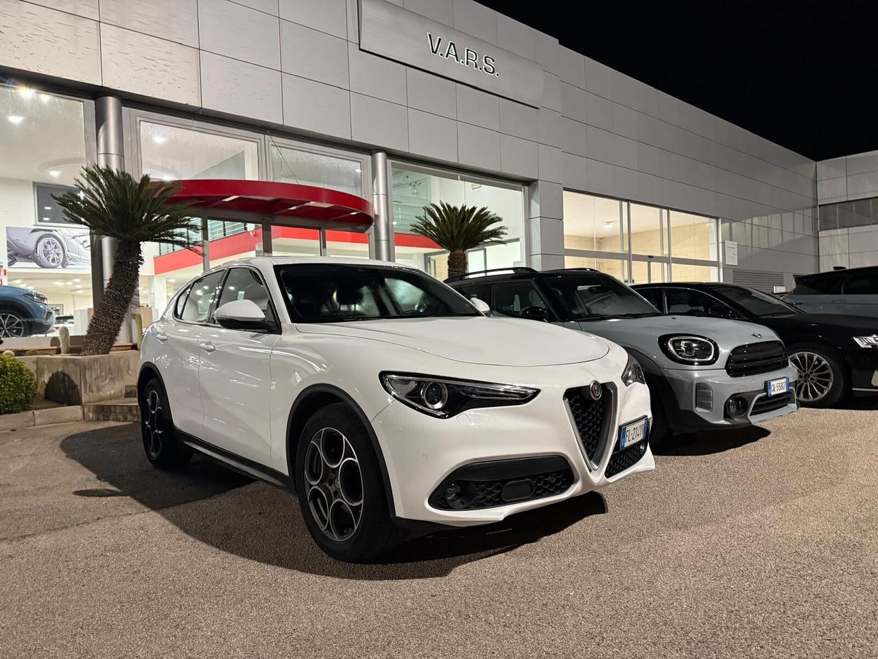 Alfa Romeo Stelvio 2.2 Turbodiesel 180 CV AT8 RWD Super