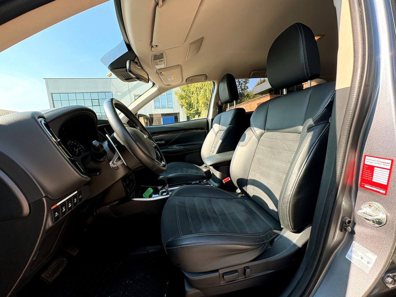 MITSUBISHI OUTLANDER 2.0b/GPL aut 4x4- 7POSTI-2019