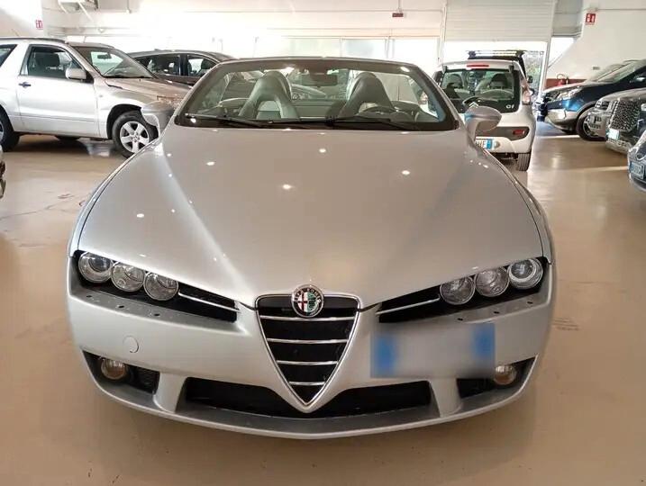 Alfa Romeo Spider 3.2 JTS V6
