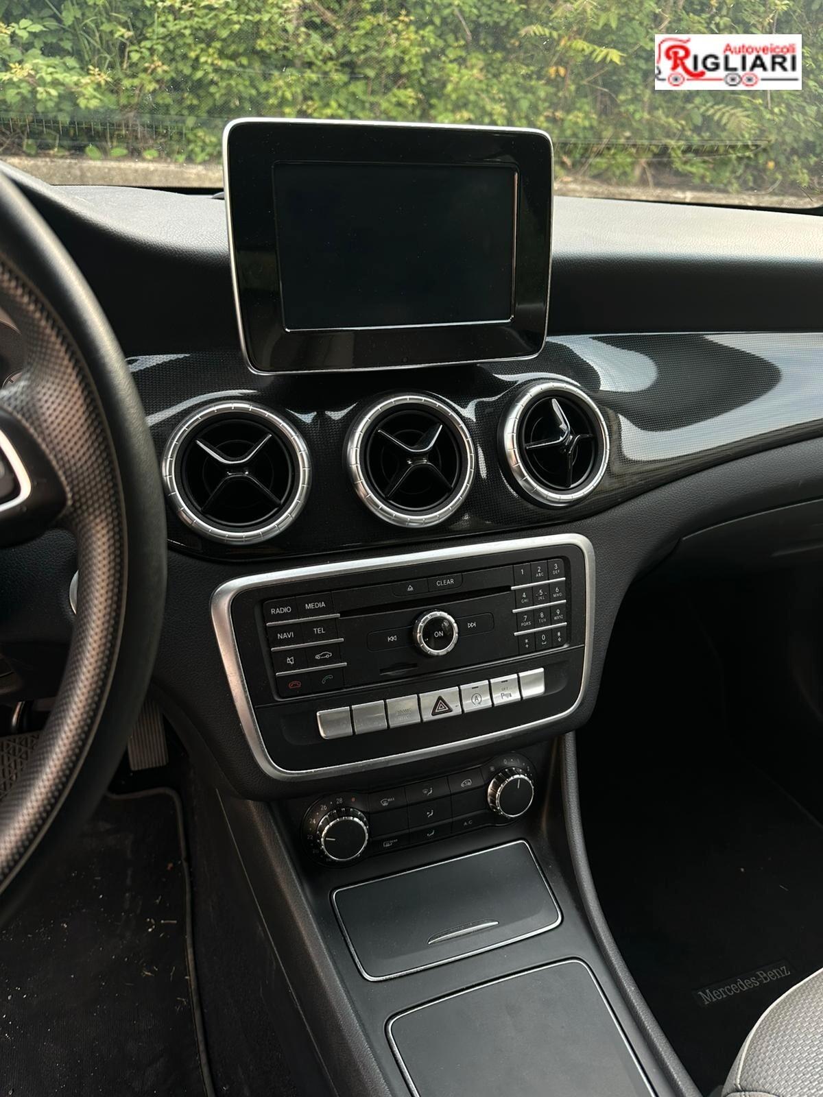Mercedes-benz CLA 180 d Automatic Business