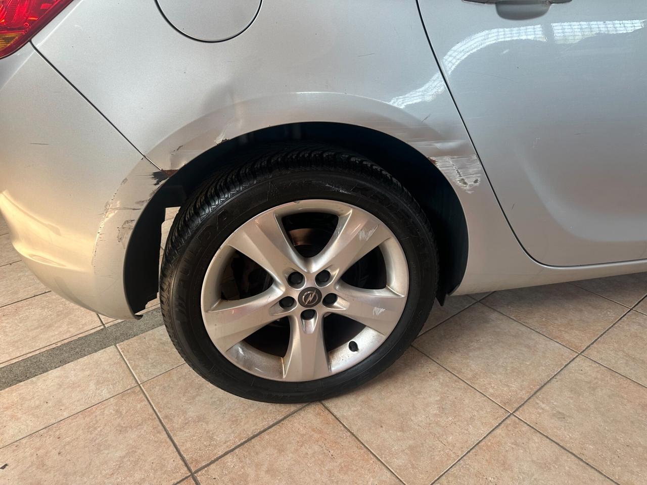 Opel Astra 1.4 Turbo 140CV 5 porte Cosmo