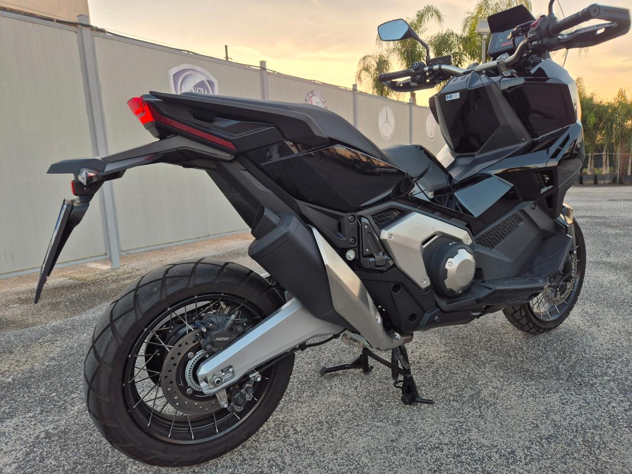 Honda X-ADV 750 RESTAYLING 2025 NUOVO