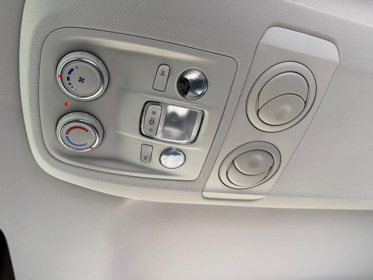 Opel Vivaro 2.0 diesel Passo lungo 9 posti