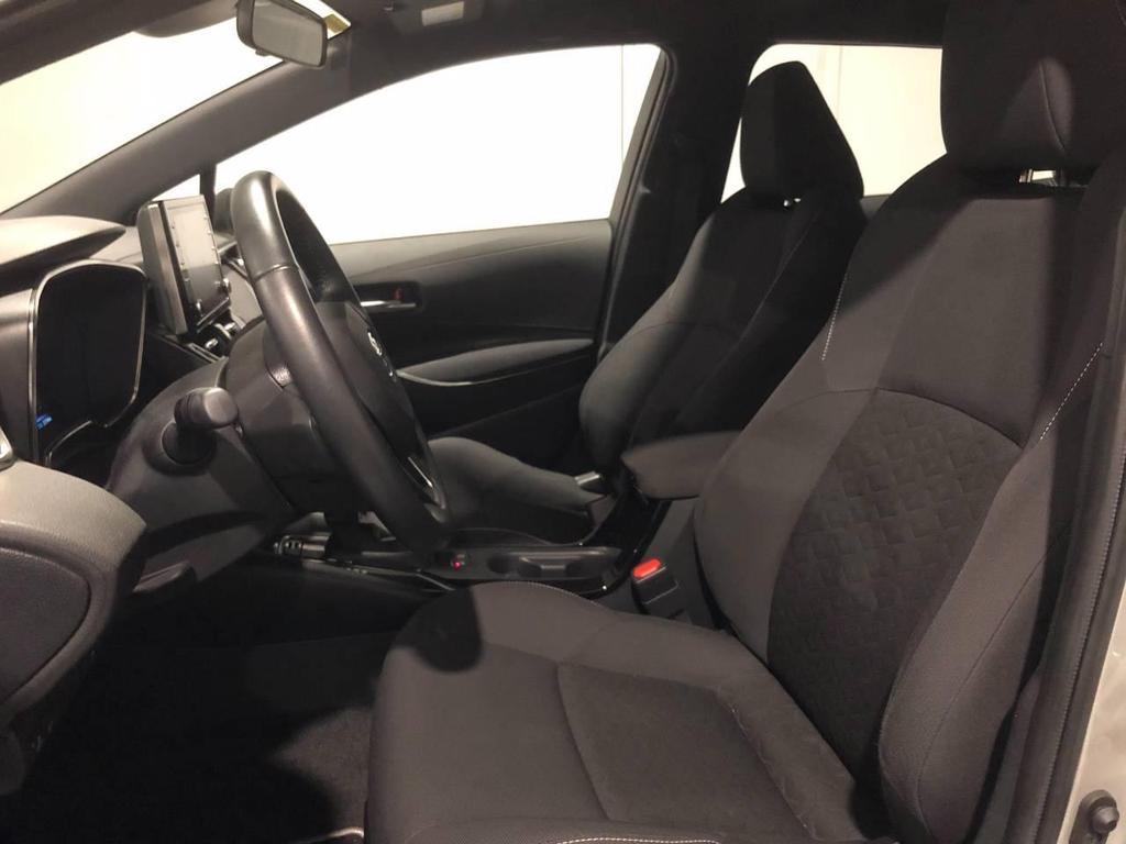 Toyota Corolla Touring Sports 1.8 Hybrid Business CVT