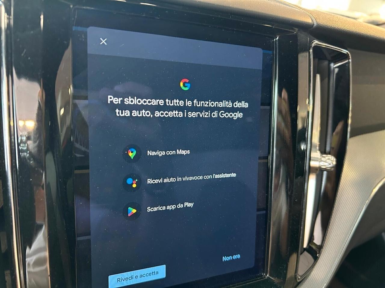 Volvo XC 60 R-DESIGN B4 (d) AWD Geartronic