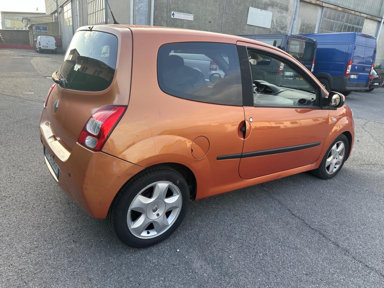 RENUALTE TWINGO 1,2 BENZINA NEOPATENTATI