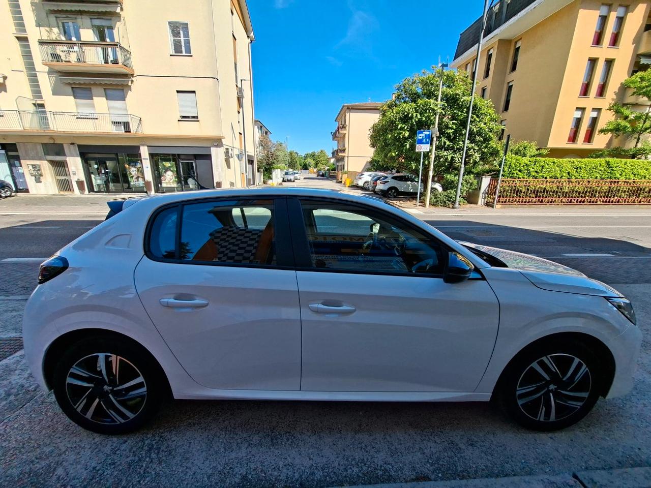 Peugeot 208 5 Porte 208 1.2 puretech Active Pack s&s 100cv