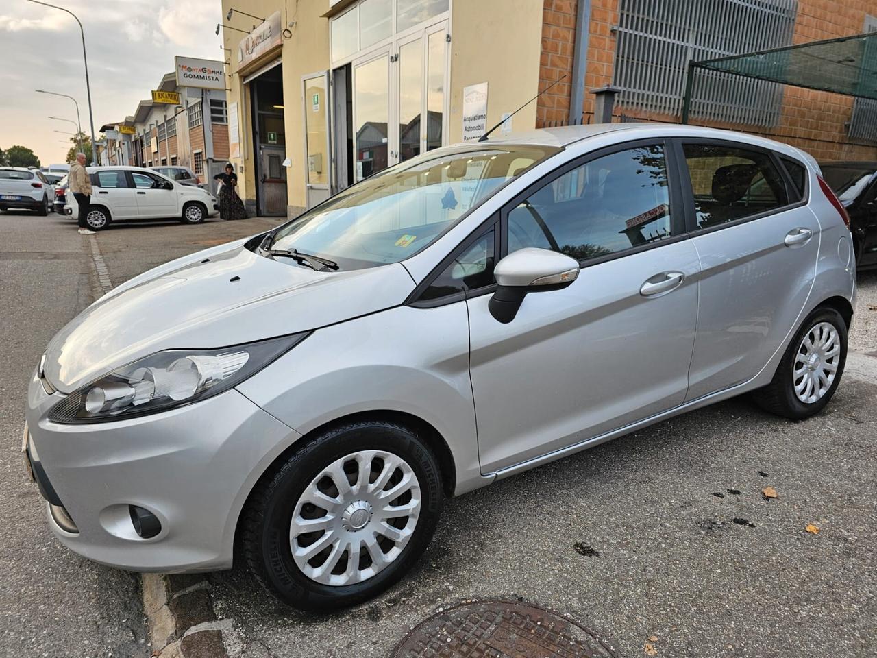 Ford Fiesta 1.4 TDCi 70cv Ikon 5PT*Clima*Unipro*Neopatentati*
