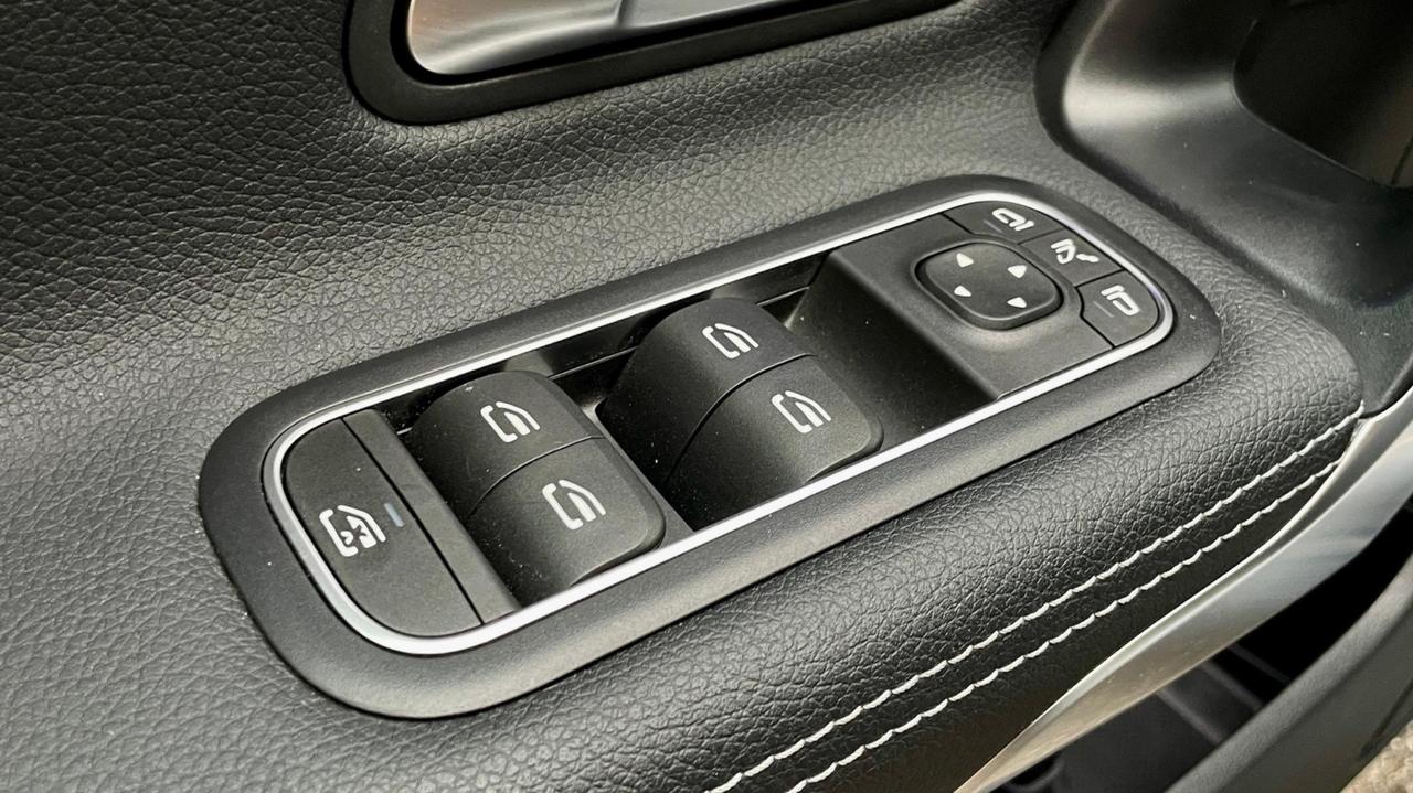Mercedes CLA 200 d Automatic led Pacchetto luci