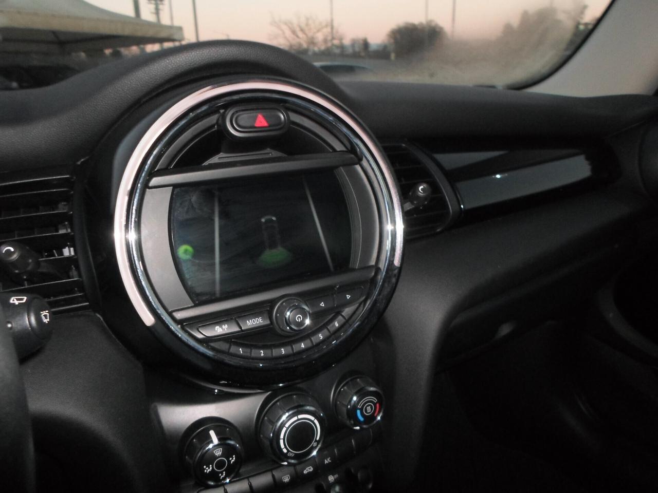 Mini 1.5 Cooper D Baker Street