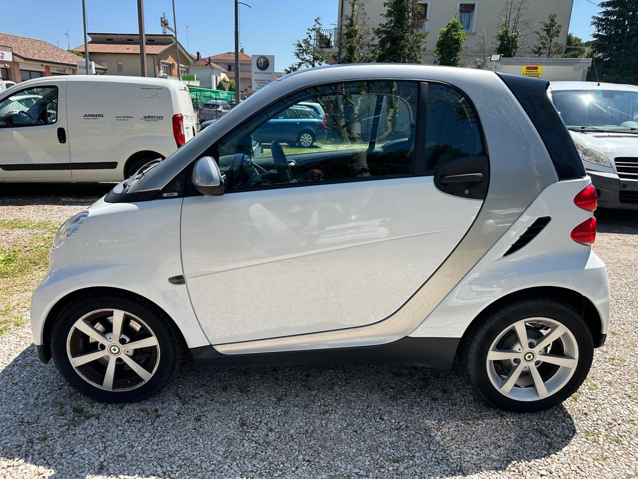 Smart ForTwo 1000 52 kW coupé pulse mhd