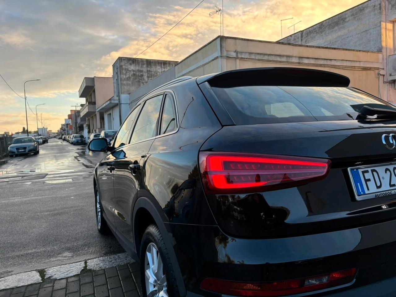 Audi Q3 2.0 TDI 120cv NEOPATENTATI - 2016