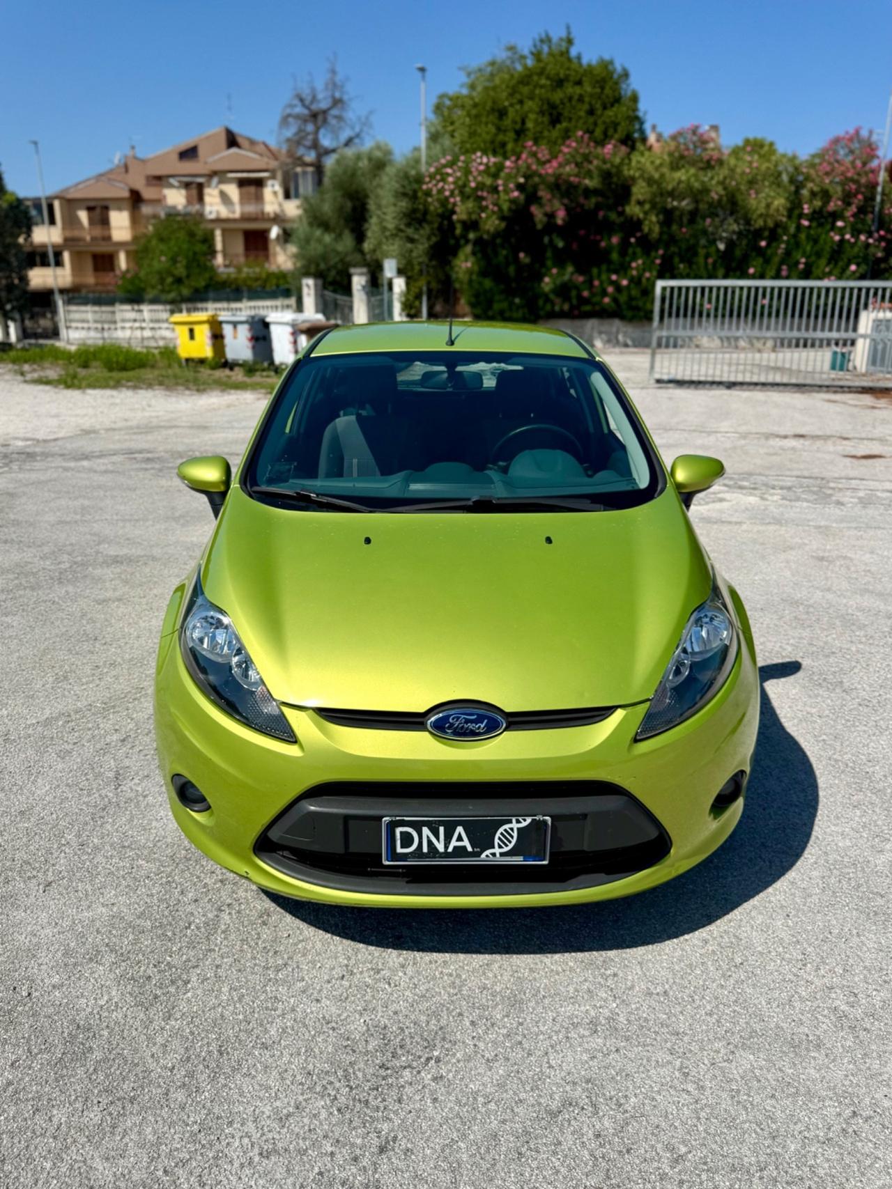Ford Fiesta 1.2 benzina neopatentati UNIPRO