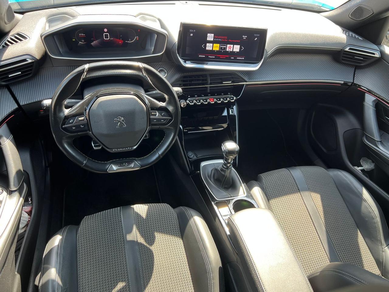 Peugeot 2008 PureTech 130 GT #50089