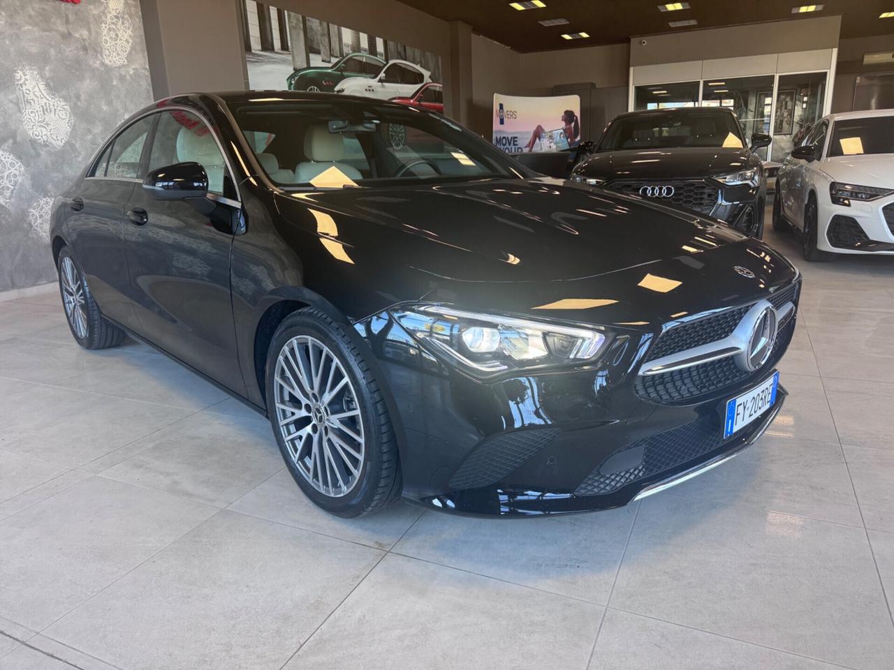 MERCEDES CLA 180CDI KM 42.000 SEDAN AT8 TETTO SPORT