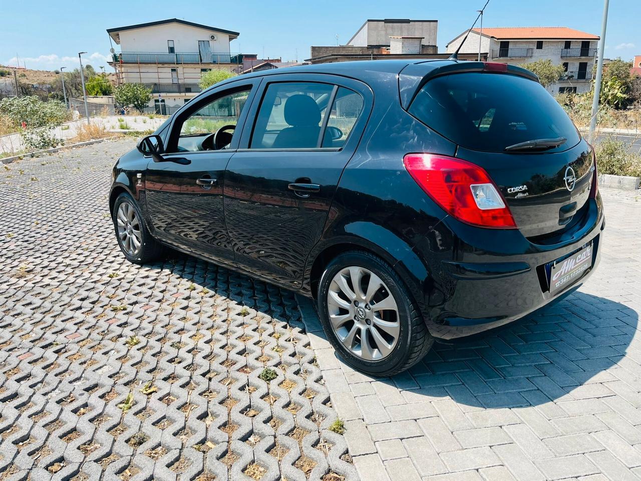 Opel Corsa 1.3CDTI NEOPATENTATI NUOVA 2011