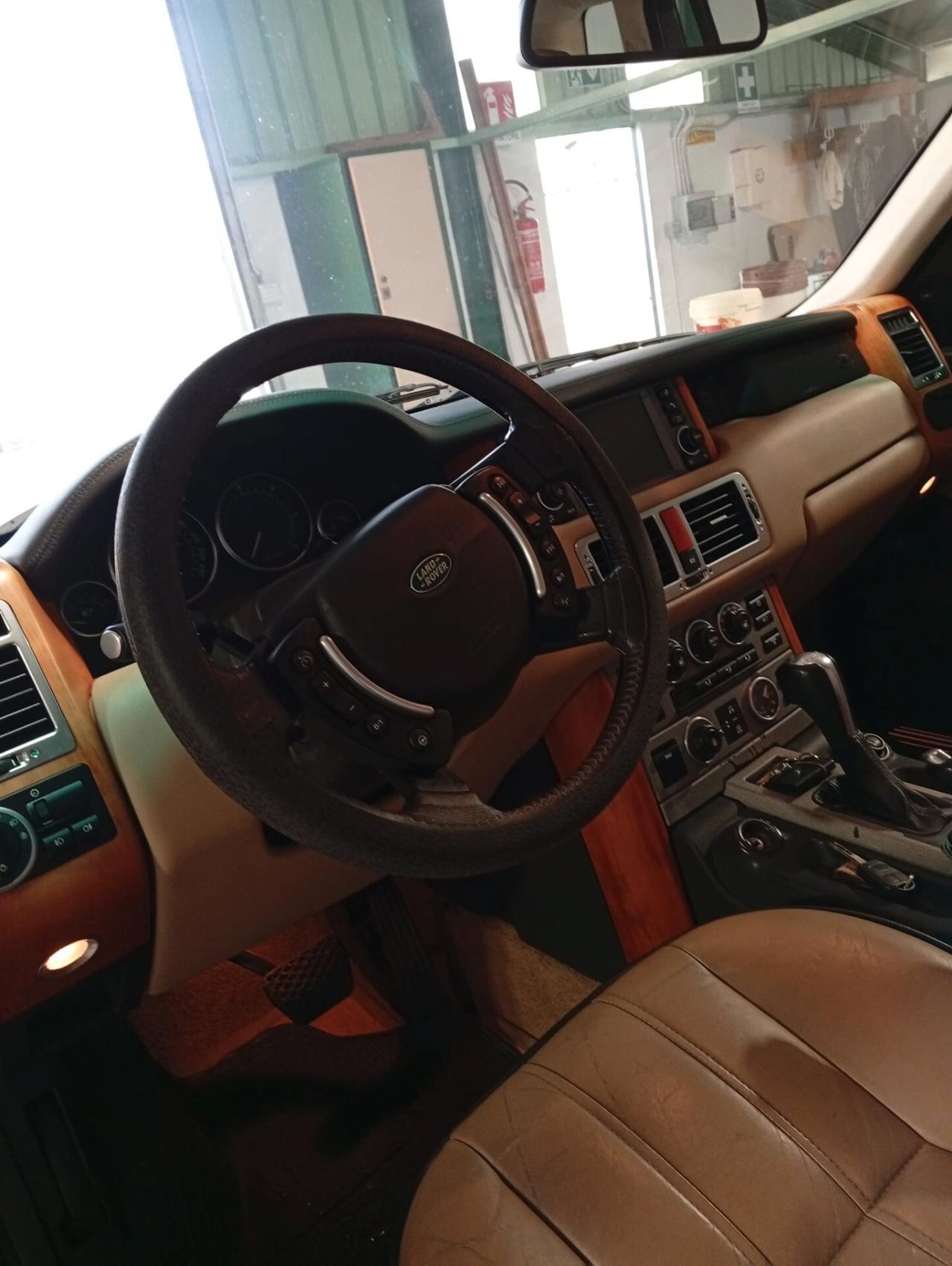 Land Rover Range 3.0 Td6 SE