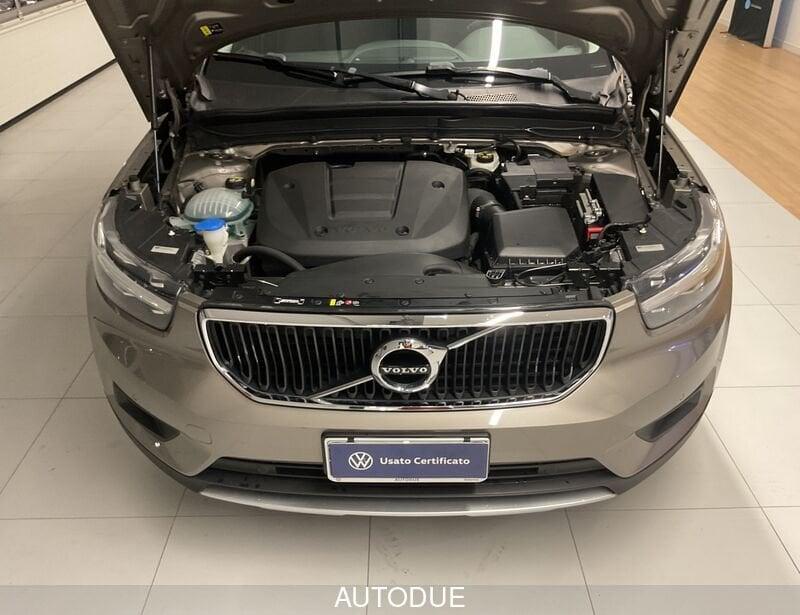 Volvo XC40 1.5 T2 MOMENTUM CORE GEARTRONIC