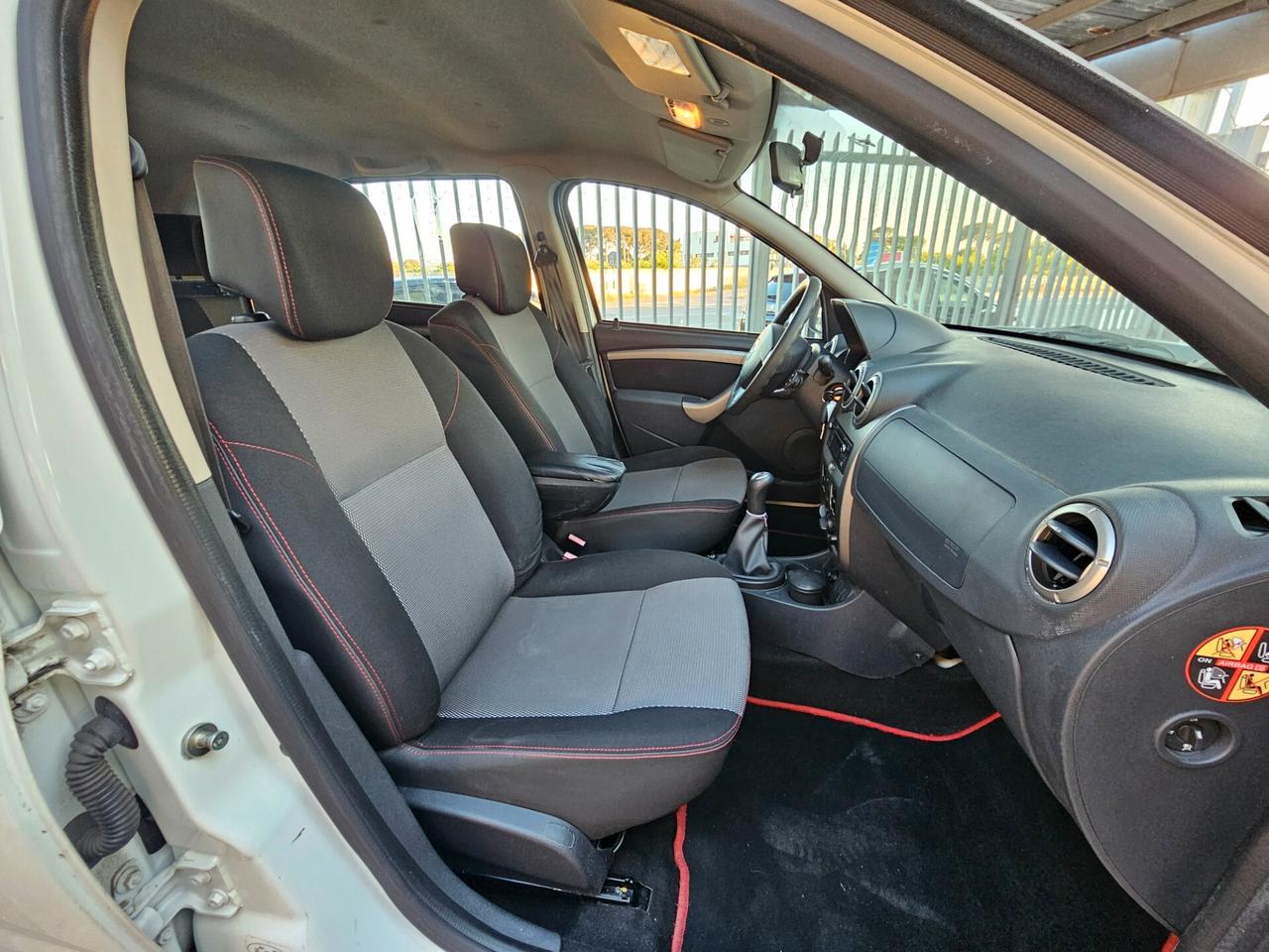 Dacia Duster 1.6 110CV GPL Lauréate
