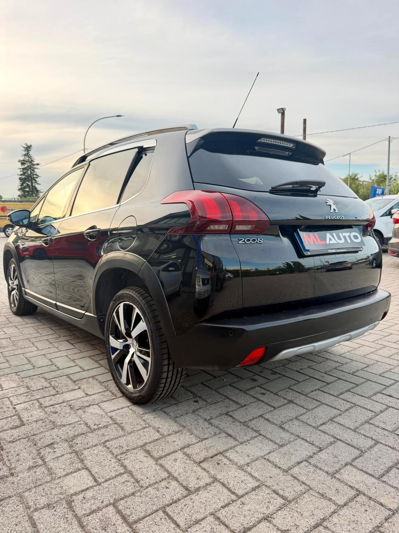 Peugeot 2008 BlueHDi 120 S&S Crossway