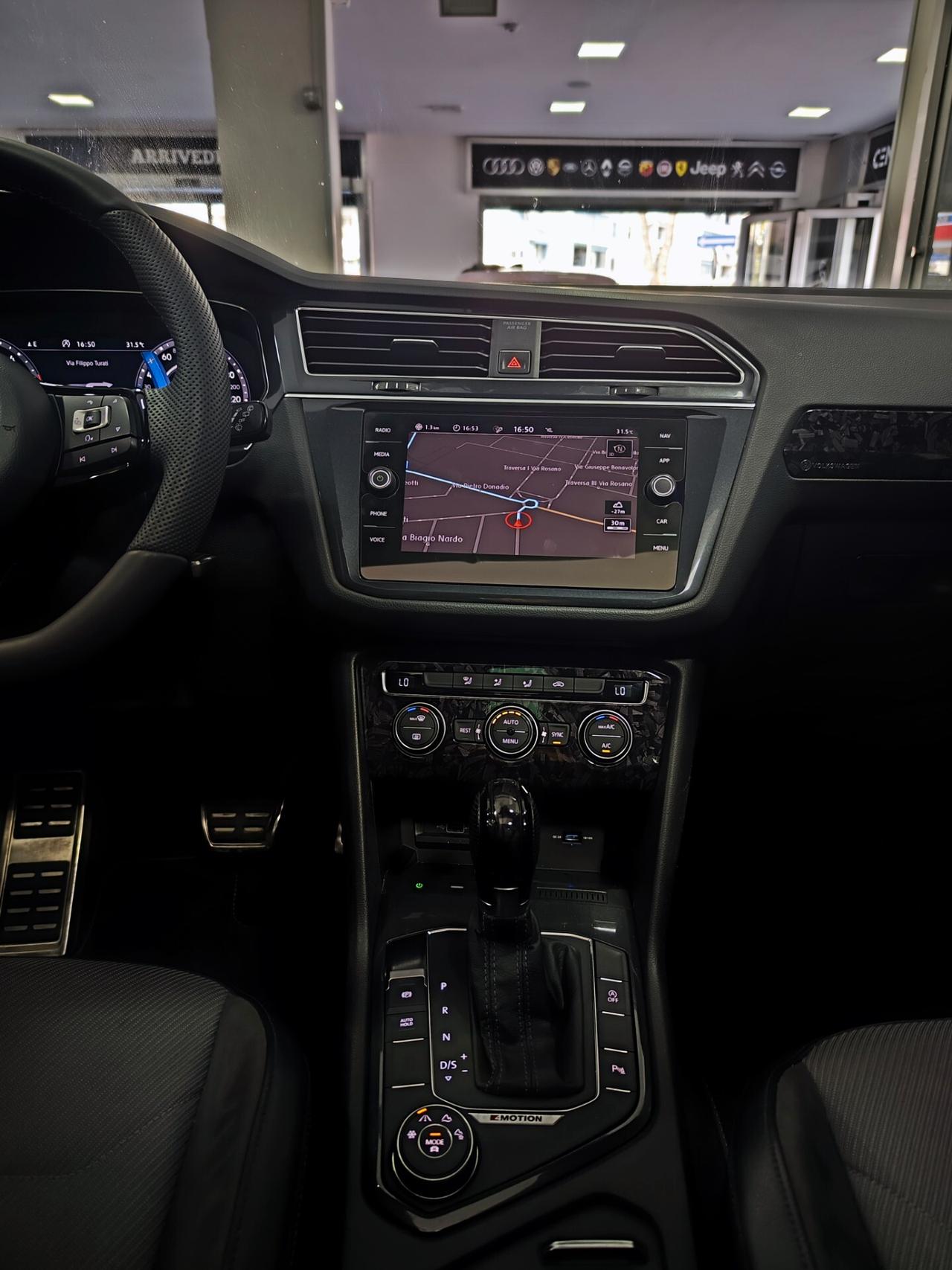 Volkswagen Tiguan 2.0 TDI DSG 4MOTION R-Line 190cv Tetto