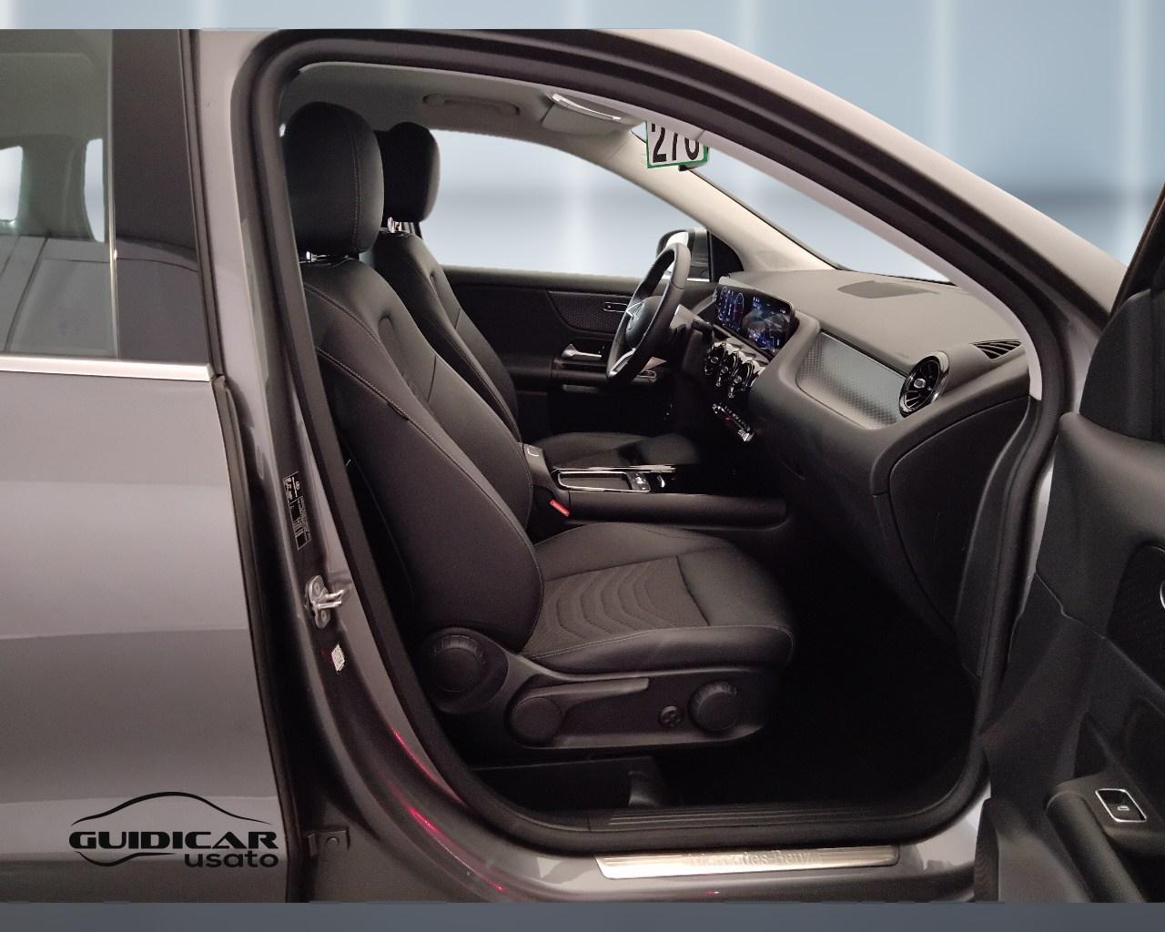 Mercedes-Benz GLA-H247 2023 - GLA 180 d Advanced auto