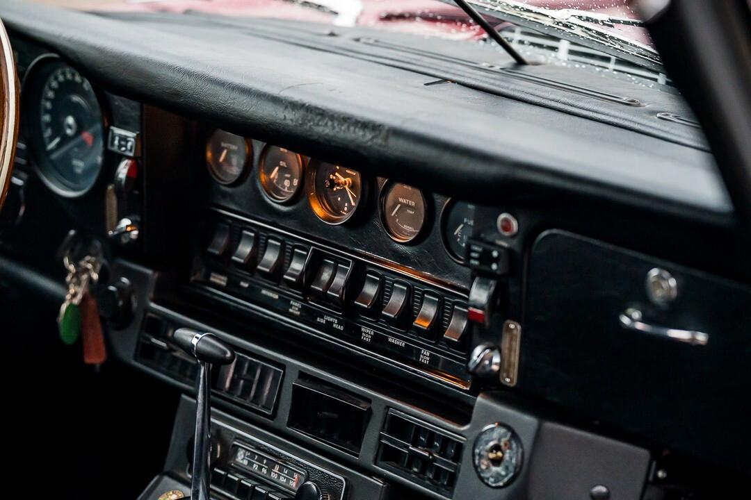 Jaguar E-Type 5.3 OTS