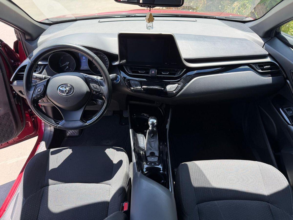 TOYOTA - C-HR - 1.8 Hybrid CVT Lounge
