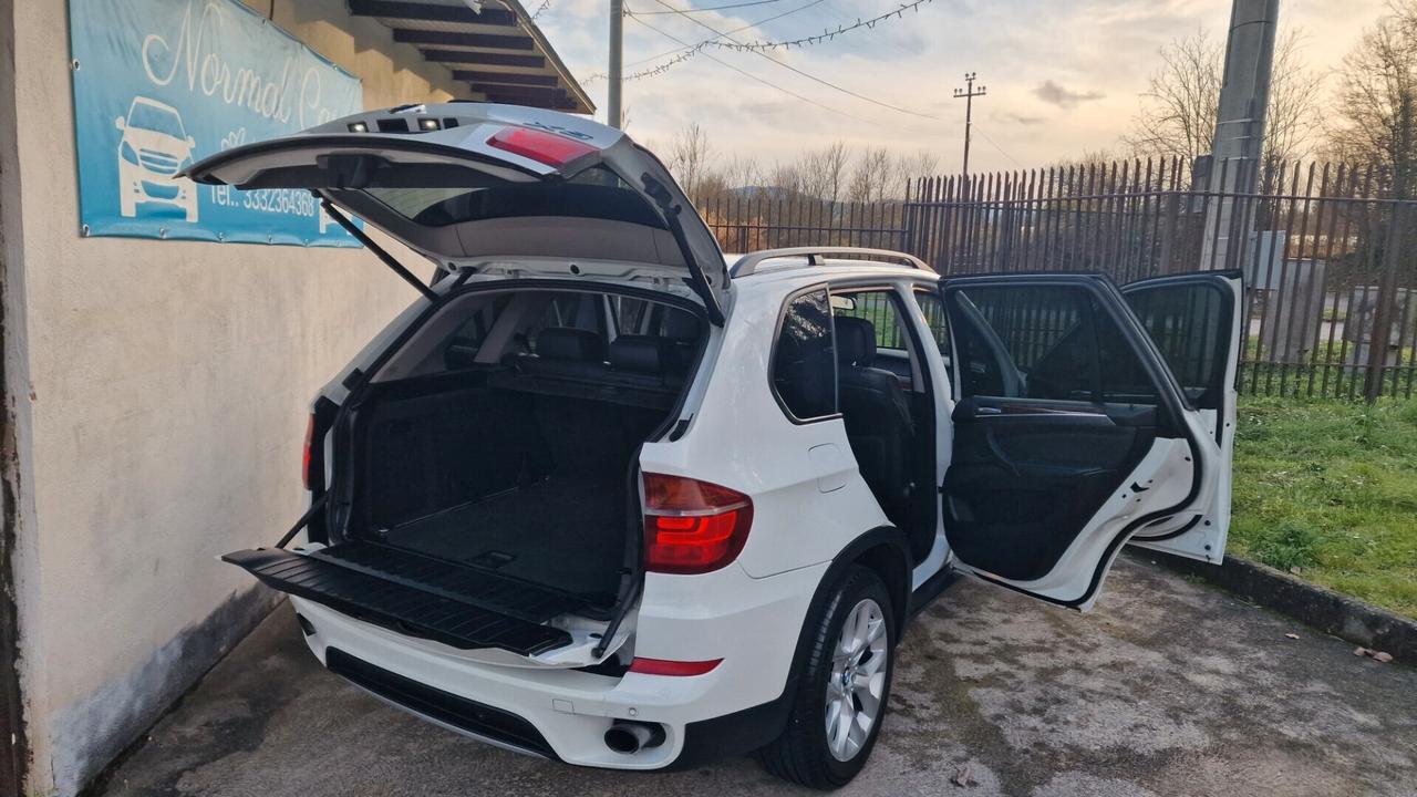 BMW X5 xDrive30d Futura - 2011