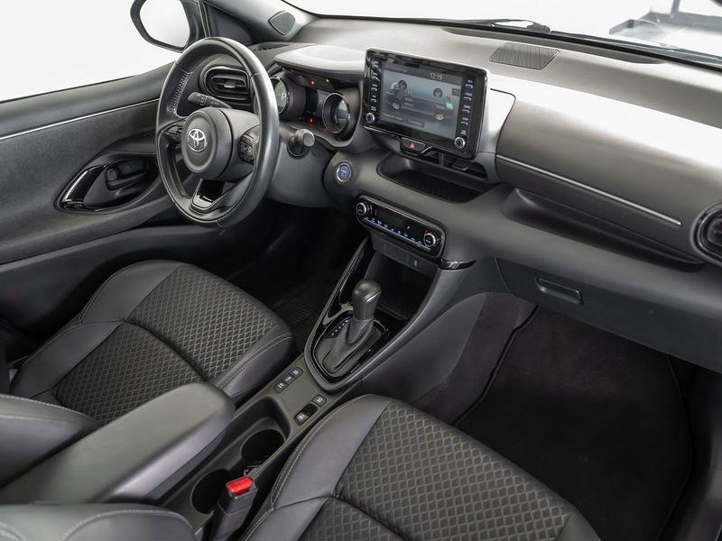 Toyota Yaris Hybrid Lounge MY20