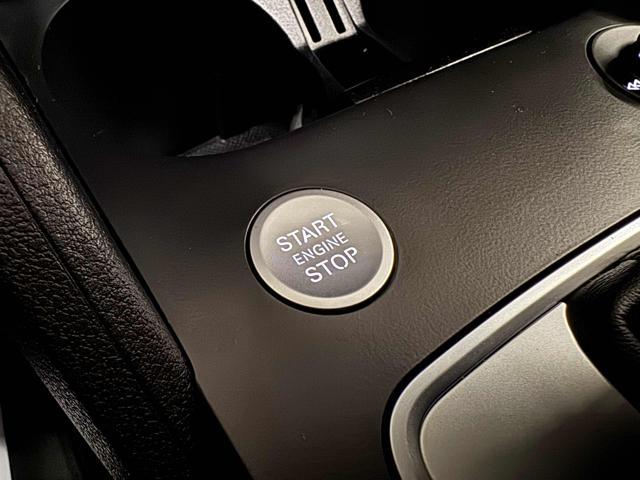 AUDI Q2 35 TDI S tronic Business Advanced