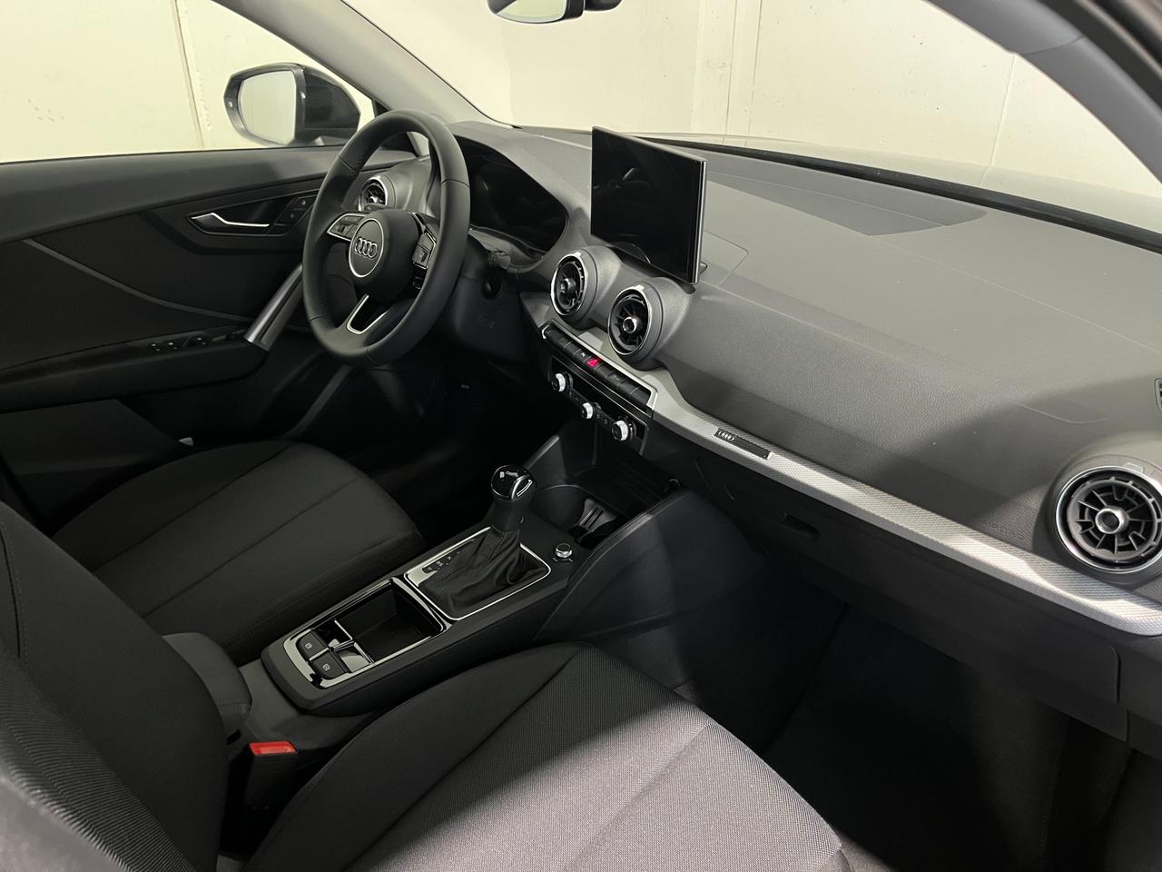 AUDI Q2 35 TFSI S-TRONIC BUSINESS ADVANCED