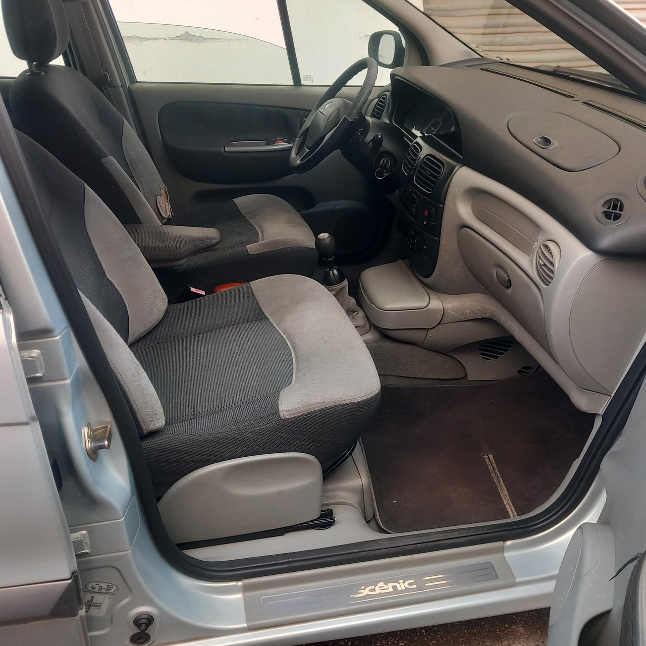 Renault Scenic Grand Scénic 1.9 dCi Luxe Dynamique