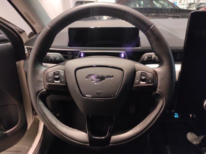 FORD Mustang Mach-E - Mustang Mach-E Standard Range 268 CV