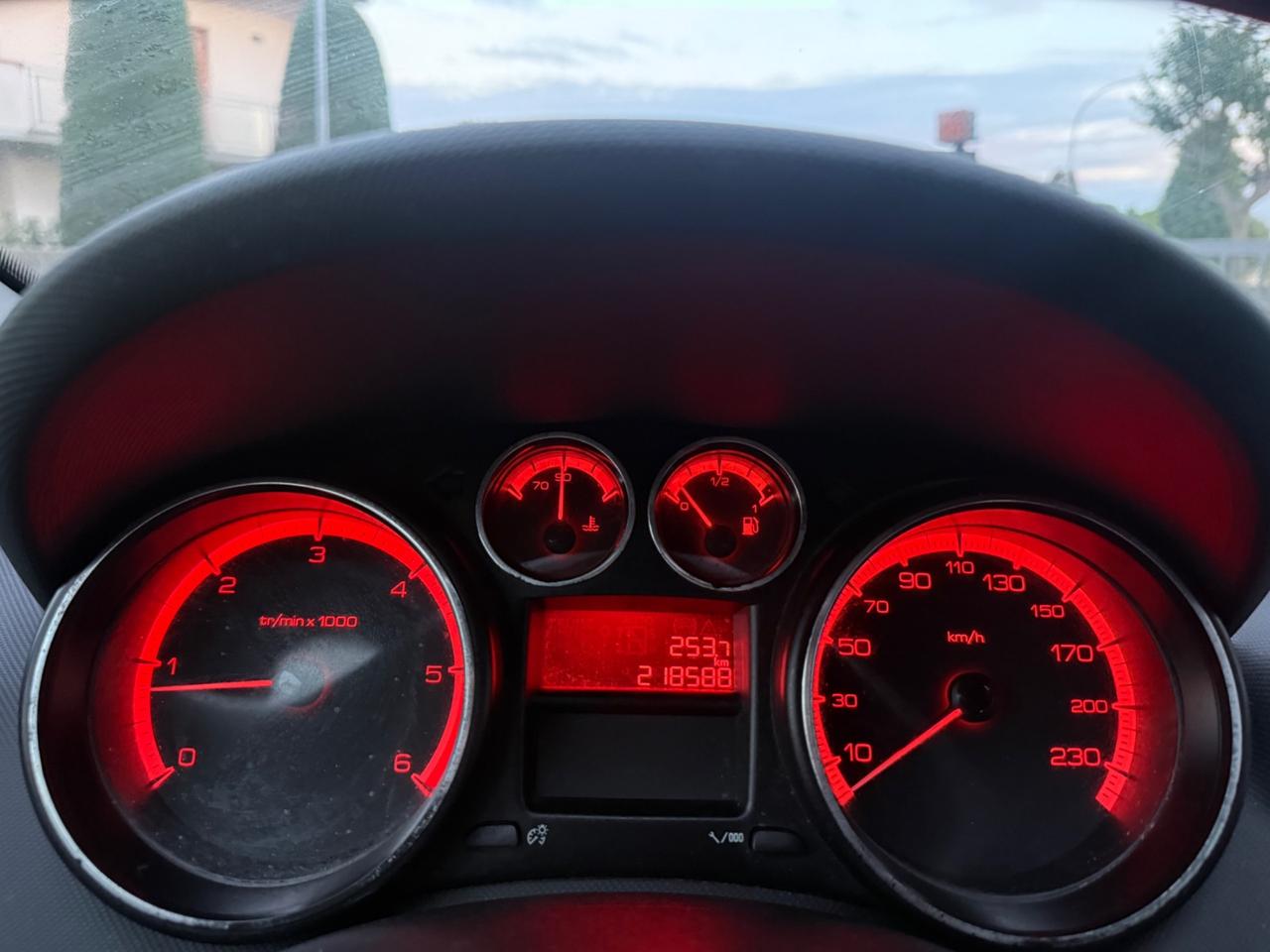 Peugeot 308 1.6 DIESEL START&STOP 2013 NEOPATENTATI