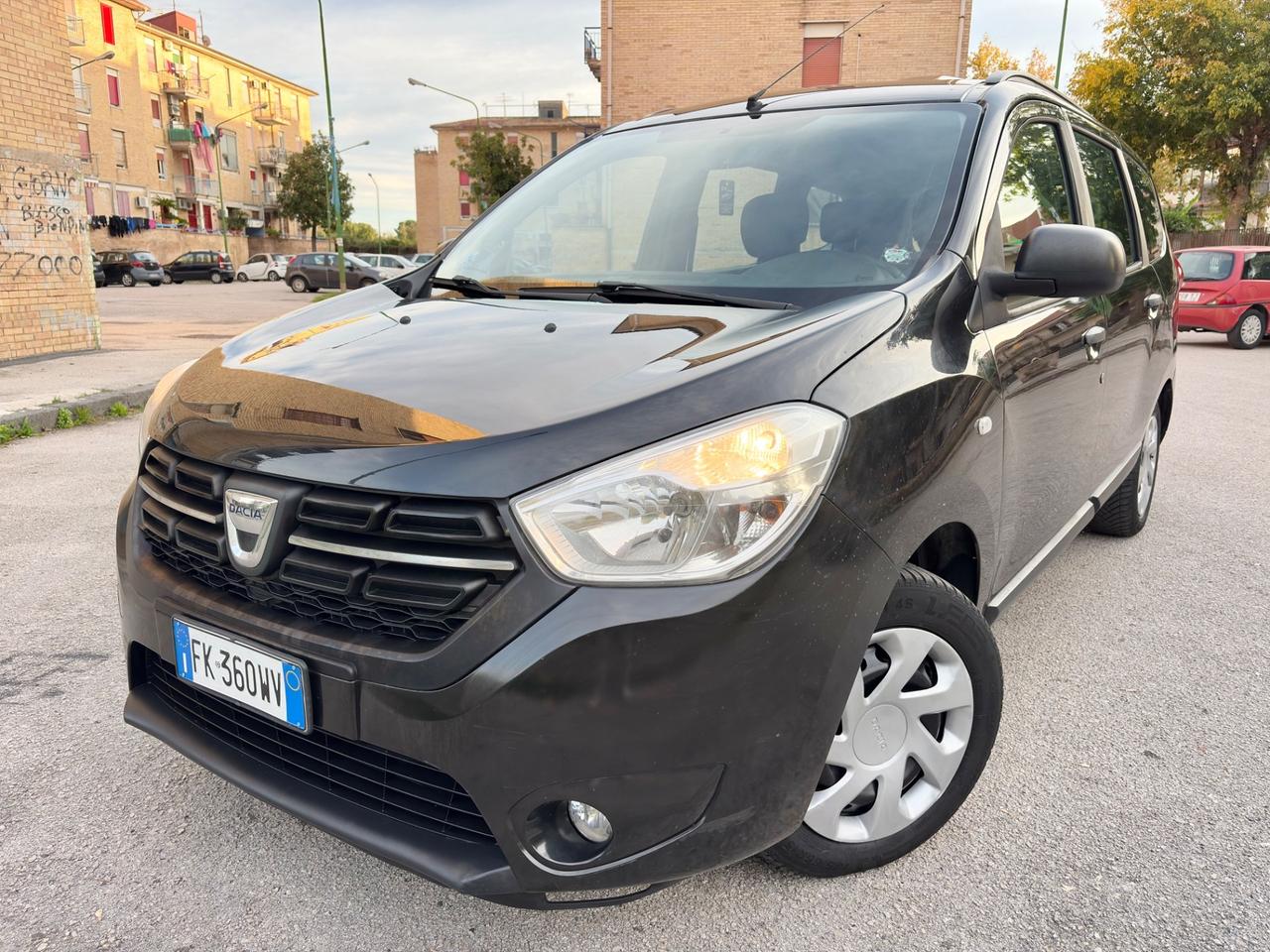 Dacia Lodgy 1.6 GPL 100CV con navigatore