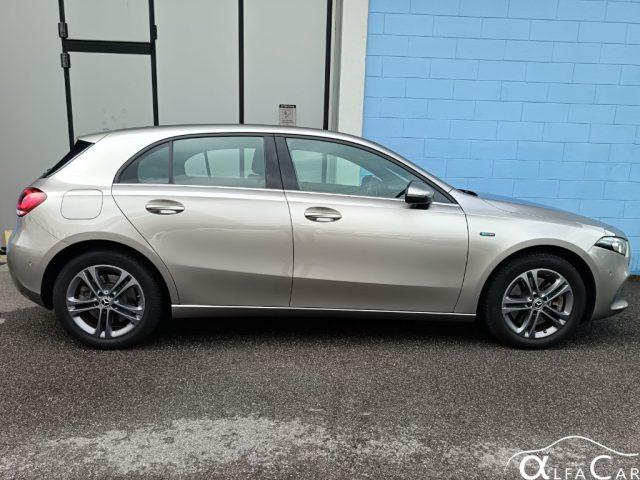 MERCEDES-BENZ A 250 e Automatic EQ-Power Business