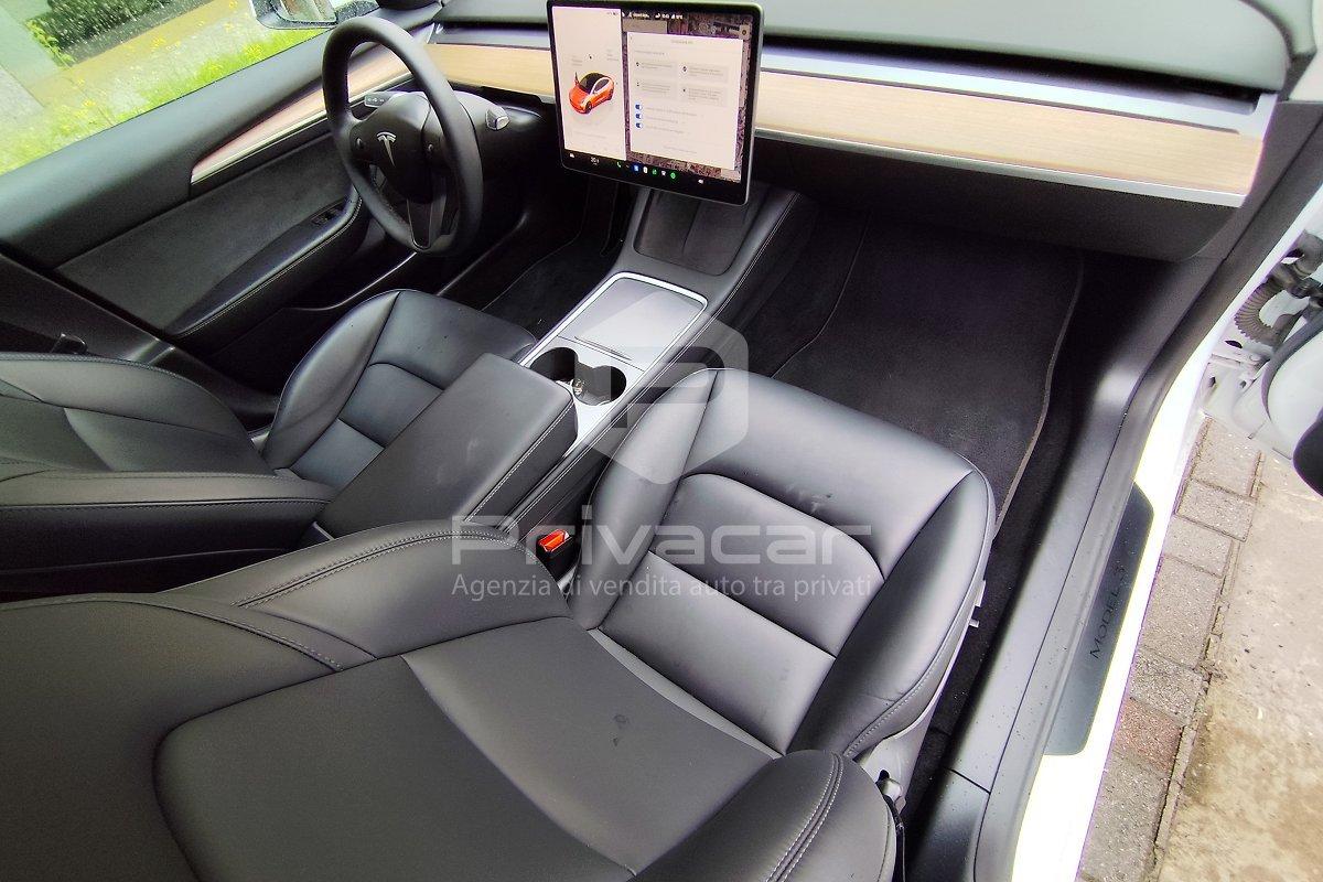 TESLA Model 3 RWD